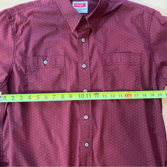 2-Wrangler Burgundy and Charcoal Button-Up Shirts - Picture 13 of 15